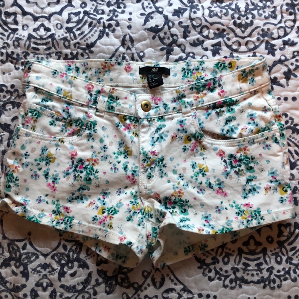 Flowered shorts